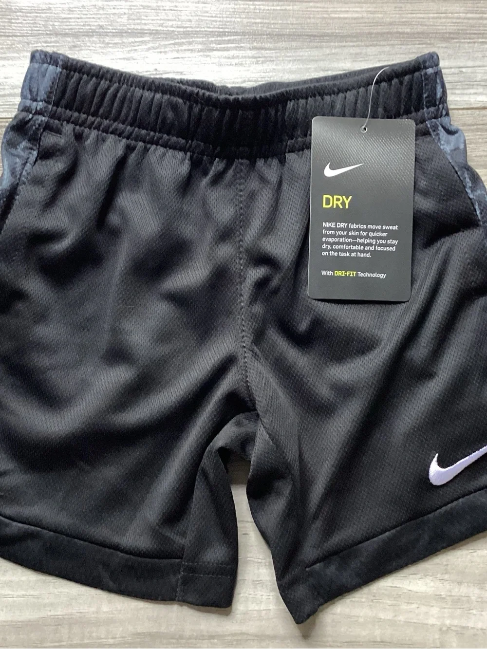 Nike toddler boys shorts outfit size 3T(NWT) ~PRICE FIRM, NO OFFERS~ - Picture 4 of 5